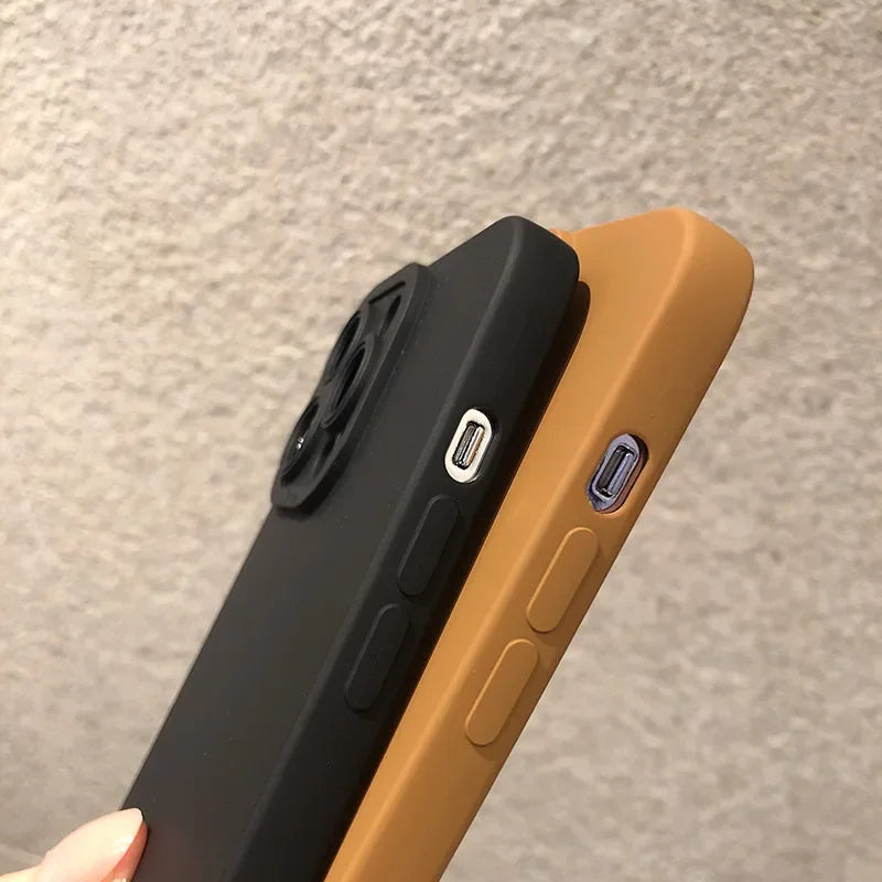 Case iPhone de Silicone Fosco com Proteção de Câmera