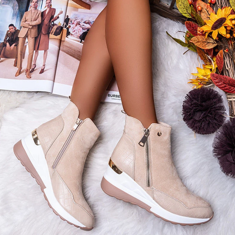 Bota Feminina de Camurça Cano Curto - CozyChic